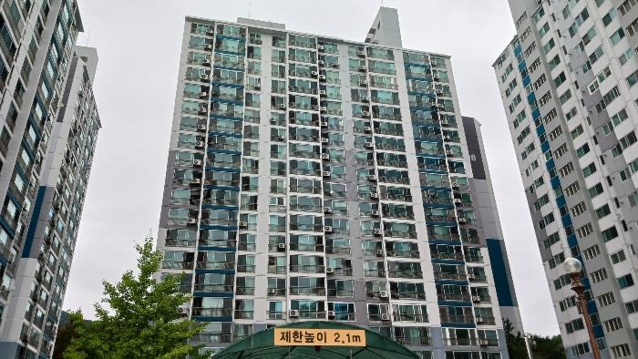 대전광역시 대덕구 계족로690번길 21, 108동 18층1804호 (법동,선비마을아파트1단지)구) 대전광역시 대덕구 법동 440-4 아파트 경매 사진 2