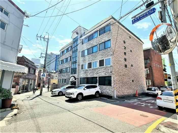부산광역시 남구 용호로160번길 41, 1층101호 (용호동,뉴그린빌라)구) 부산광역시 남구 용호동 729-1 다세대(빌라) 경매 사진 1