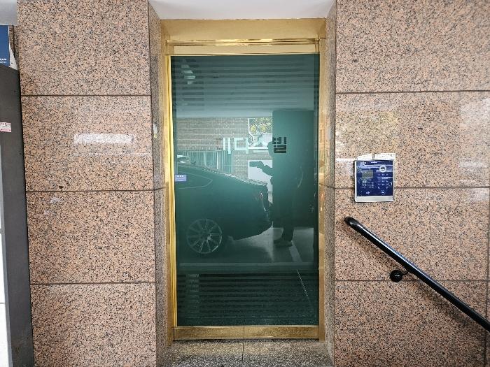 서울특별시 마포구 월드컵북로30길 46, 2층201호 (중동,미다스빌)구) 서울특별시 마포구 중동 114 근린상가 경매 사진 2