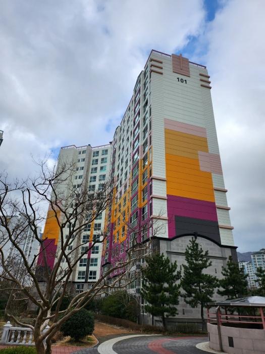 부산광역시 기장군 정관읍 정관4로 68, 101동 6층605호 (정관협성르네상스타운)구) 부산광역시 기장군 정관읍 용수리 1318 아파트 경매 사진 1