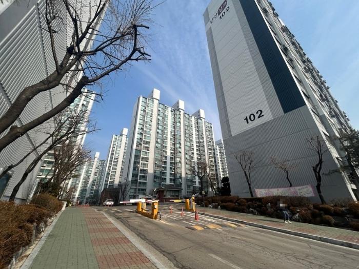 경기도 의정부시 용현로 143, 102동 11층 1103호 (민락동,산들마을신안아파트)구) 경기도 의정부시 민락동 691-1 아파트 경매 사진 1