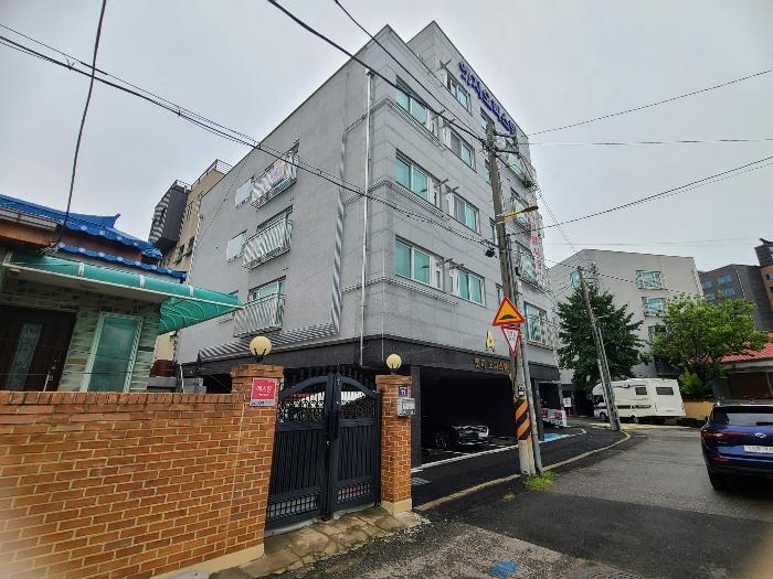 인천광역시 중구 반달로10번길 17, 2층201호 (북성동1가,엣지오피스텔에이동 주건축물제1동)구) 인천광역시 중구 북성동1가 98-152 오피스텔 경매 사진 1