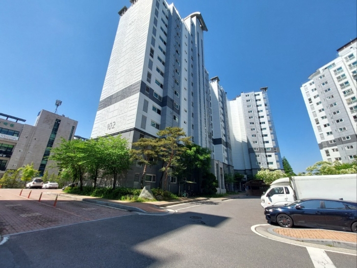 전북특별자치도 군산시 경포천로 66, 102동 10층1002호 (미장동,수송공원삼성쉐르빌)구) 전북특별자치도 군산시 미장동 473 아파트 경매 사진 1