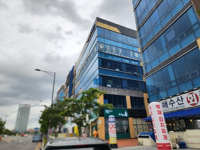 전라남도 나주시 문화로 234, 5층 502호 (빛가람동,움플러스)구) 전라남도 나주시 빛가람동 348-12 근린상가 경매 사진 2