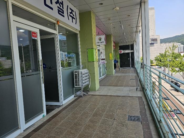 경상남도 김해시 내외중앙로 137, 1층 101호 (내동,휴앤락몰)구) 경상남도 김해시 내동 1131-4 근린상가 경매 사진 3