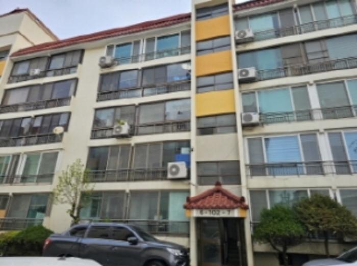 전북특별자치도 정읍시 충정로 50-1, 102동 3층306호 (상동,명진로얄아파트)구) 전북특별자치도 정읍시 상동 215 아파트 경매 사진 9