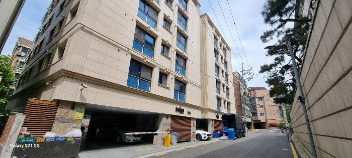 서울특별시 서초구 서래로4길 27, 3층304호 (반포동,레이나)구) 서울특별시 서초구 반포동 76-8 다세대(빌라) 경매 사진 1