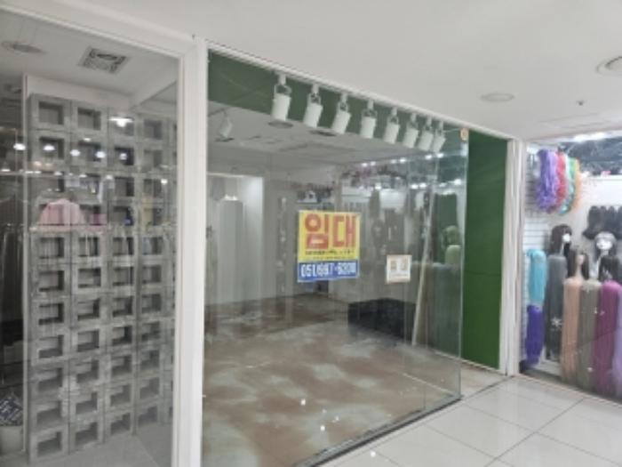 부산광역시 부산진구 중앙대로 694, 지하1층19호 (부전동,쥬디스태화백화점본관)구) 부산광역시 부산진구 부전동 192-2 근린상가 경매 사진 5