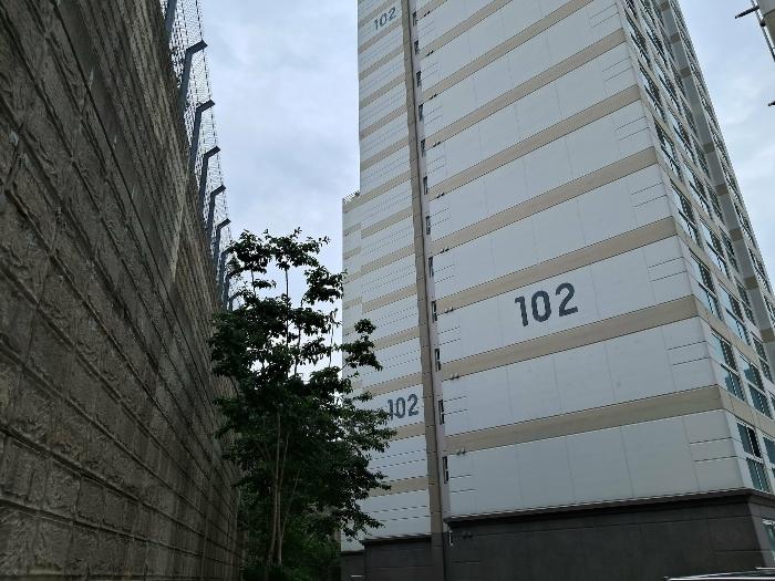 부산광역시 사하구 감천로105번길 53, 102동 9층901호 (감천동,감천 오펠리움 아파트)구) 부산광역시 사하구 감천동 868 아파트 경매 사진 2