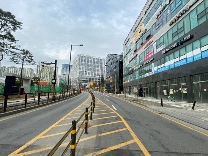 경기도 고양시 덕양구 향기로 148, 지층04호 (향동동,스카이캐슬)구) 경기도 고양시 덕양구 향동동 506 근린상가 경매 사진 1
