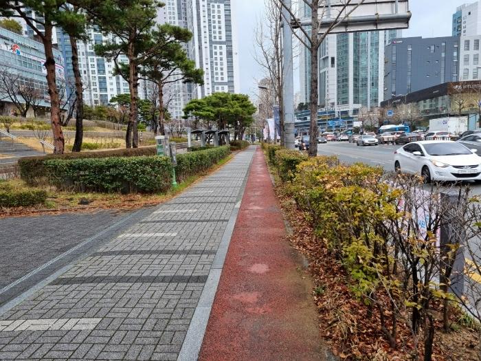 부산광역시 남구 수영로 345, 115동 1층122호 (대연동,대연힐스테이트푸르지오)구) 부산광역시 남구 대연동 1858 근린상가 경매 사진 3
