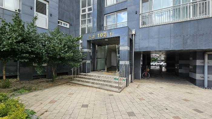 충청남도 논산시 해월로 281, 102동 1층103호 (화지동,논산수린나)구) 충청남도 논산시 화지동 831 아파트 경매 사진 2