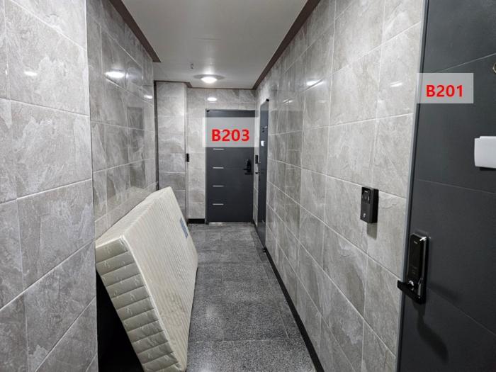 서울특별시 서대문구 연희로10길 79-20, 4층402호 (연희동,스카이뷰)구) 서울특별시 서대문구 연희동 30-19 다세대(빌라) 경매 사진 2