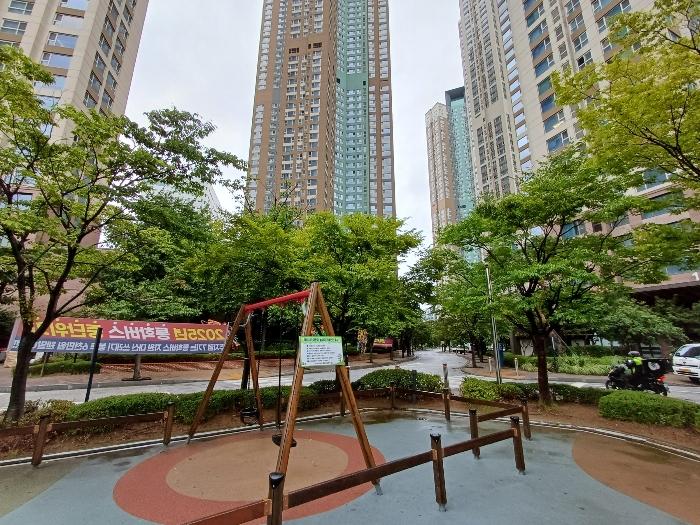 경기도 고양시 일산동구 강송로 33, 105동 35층3504호 (백석동,일산요진와이시티)구) 경기도 고양시 일산동구 백석동 1237 아파트 경매 사진 3