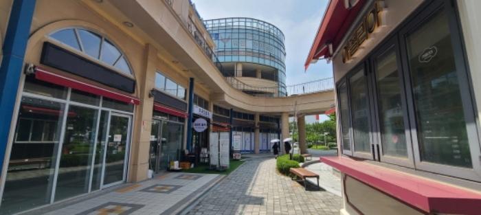 경기도 고양시 일산서구 주엽로 80, 1층비105호 (대화동,고양일산호수공원가로수길)구) 경기도 고양시 일산서구 대화동 1050-185 근린상가 경매 사진 8