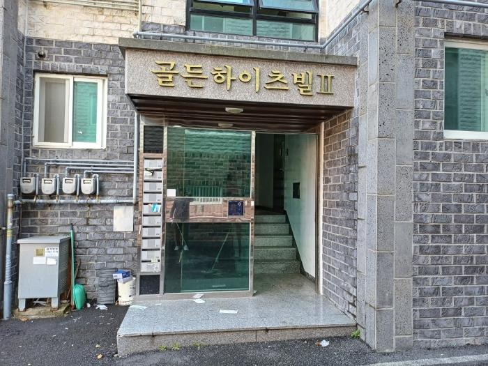 경기도 광주시 이배재로 325-60, 2동 4층402호 (목현동,골든하이츠빌)구) 경기도 광주시 목현동 238-55 다세대(빌라) 경매 사진 2
