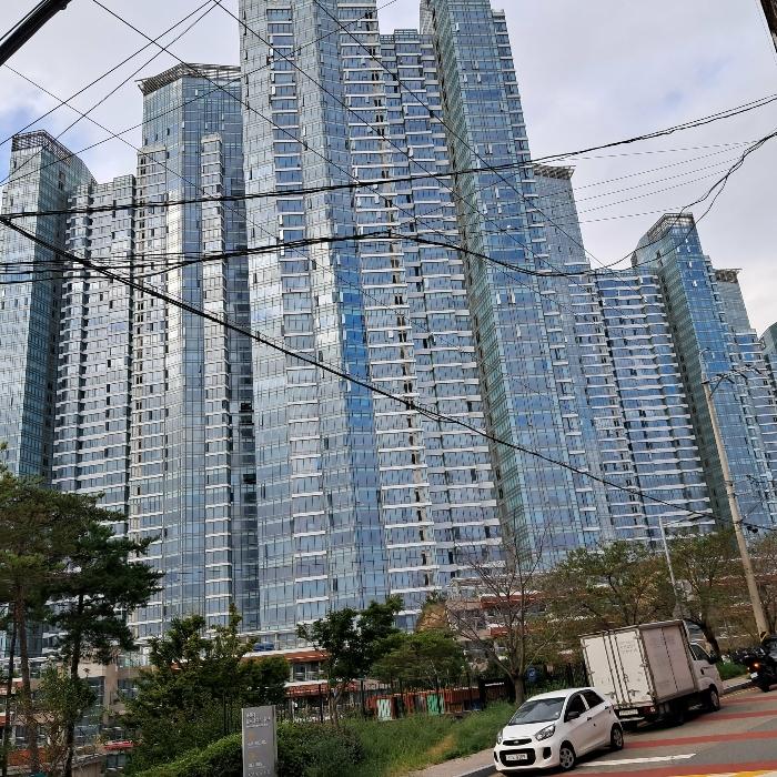 부산광역시 해운대구 좌동순환로433번길 30, 티-103동 28층 2805호 (중동,해운대힐스테이트위브)구) 부산광역시 해운대구 중동 1818 아파트 경매 사진 3