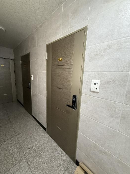 부산광역시 연제구 거제대로124번길 38, 2층 202호 (거제동,수림하우스나동)구) 부산광역시 연제구 거제동 500-51 다세대(빌라) 경매 사진 2