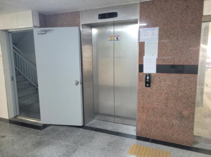 전라남도 고흥군 고흥읍 여산당촌길 53, 8층1811호 (고흥 센트럴파크 1차)구) 전라남도 고흥군 고흥읍 서문리 215-3 다세대(빌라) 경매 사진 7