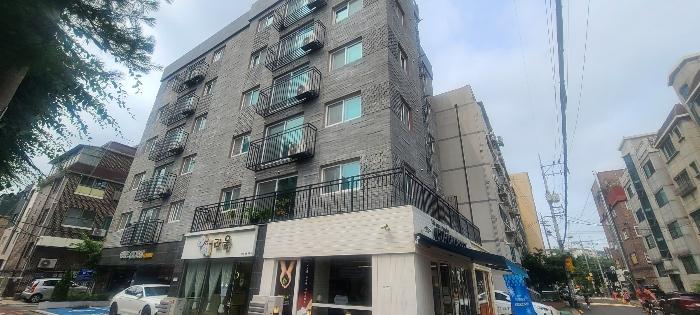 서울특별시 은평구 연서로6길 8, 3층304호 (역촌동,더클래스)구) 서울특별시 은평구 역촌동 35-1 다세대(빌라) 경매 사진 1