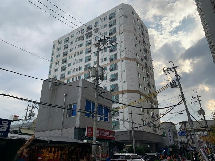 경기도 안양시 만안구 안양로291번길 34-15, 13층1305호 (안양동,원평노블레스12차)구) 경기도 안양시 만안구 안양동 676-38 다세대(빌라) 경매 사진 1