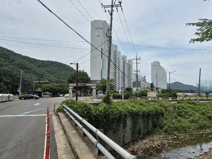 울산광역시 울주군 언양읍 반천강변길 51, 105동 20층2001호 (현대아파트)구) 울산광역시 울주군 언양읍 반천리 1023-51 아파트 경매 사진 1