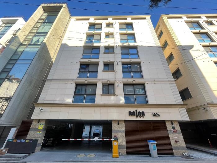 서울특별시 서초구 서래로4길 27, 6층603호 (반포동,레이나)구) 서울특별시 서초구 반포동 76-8 다세대(빌라) 경매 사진 1