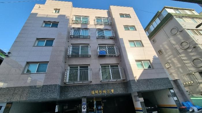 서울특별시 관악구 법원단지20길 21, 1층102호 (신림동,레미안아트빌)구) 서울특별시 관악구 신림동 610-246 다세대(빌라) 경매 사진 2