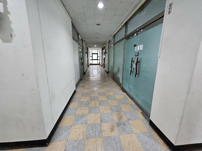 경상남도 김해시 번화1로68번길 9, 3층305호 (대청동,장유프라자)구) 경상남도 김해시 대청동 68-9 근린상가 경매 사진 3