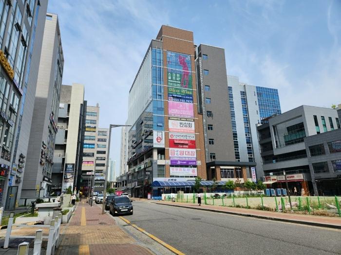 인천광역시 중구 하늘달빛로 90-7, 8층805호 (중산동,스카이에비뉴)구) 인천광역시 중구 중산동 1876-13 근린상가 경매 사진 1