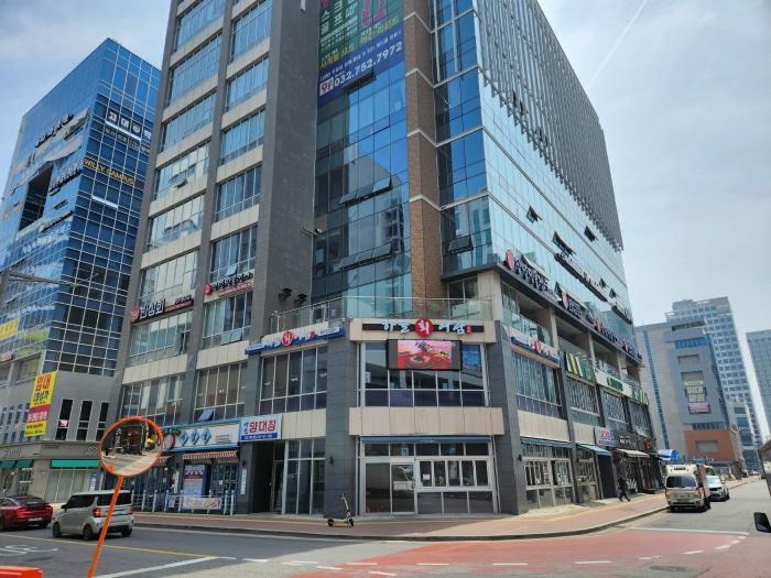인천광역시 중구 하늘달빛로 90-7, 8층805호 (중산동,스카이에비뉴)구) 인천광역시 중구 중산동 1876-13 근린상가 경매 사진 2