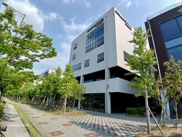 전라남도 나주시 교육길 13, 디동 4층 2-410호 (빛가람동,스마트파크지식산업센터)구) 전라남도 나주시 빛가람동 353-1 근린상가 경매 사진 3