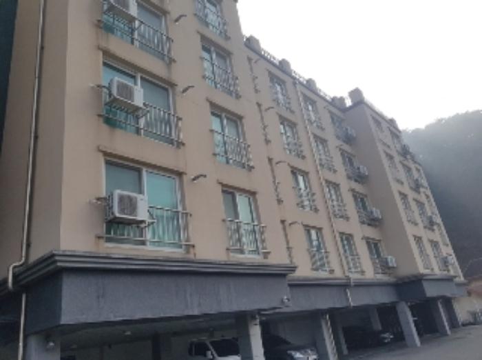 강원특별자치도 홍천군 홍천읍 장전평로 65, 2층205호 (비발디힐)구) 강원특별자치도 홍천군 홍천읍 연봉리 106-3 다세대(빌라) 경매 사진 3