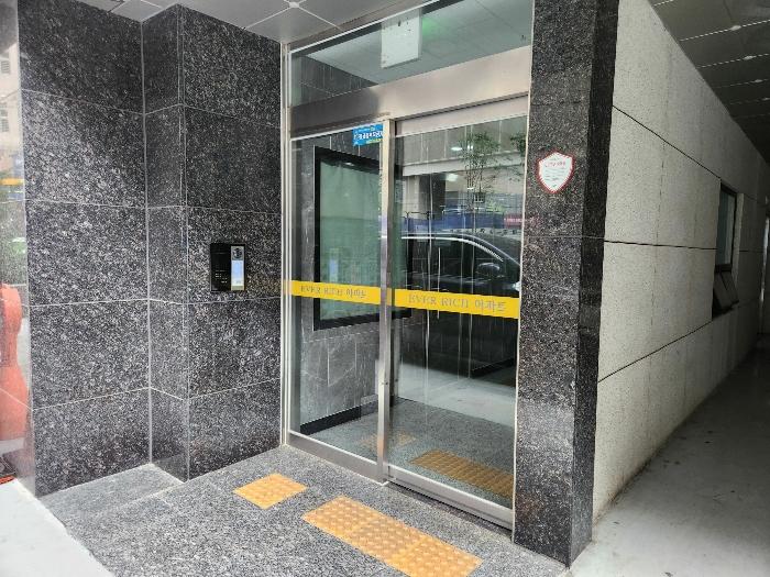 경기도 의정부시 호국로1336번길 9-13, 9층 901호 (의정부동,흥일홀딩스)구) 경기도 의정부시 의정부동 20-12 아파트 경매 사진 2