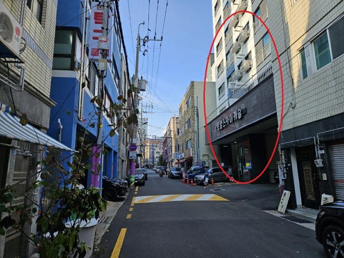 부산광역시 중구 보수대로56번길 12, 9층901호 (부평동4가,로얄스카이캐슬주건축물제1동)구) 부산광역시 중구 부평동4가 15-1 아파트 경매 사진 2