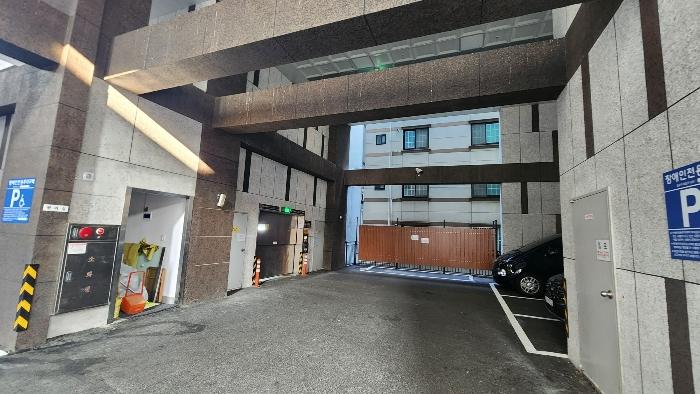 부산광역시 사상구 광장로87번길 77, 9층906호 (괘법동,파크블루11차)구) 부산광역시 사상구 괘법동 270-9 아파트 경매 사진 6