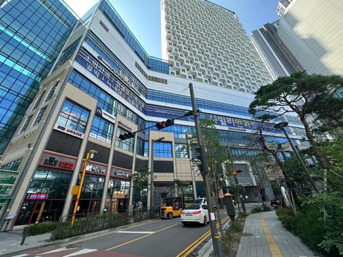 경기도 화성시 동탄대로5길 15, 4층4069호 (송동,더샵동탄센텀폴리스1단지그랑파사쥬)구) 경기도 화성시 송동 725-4 근린상가 경매 사진 4