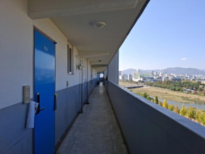 대전광역시 서구 청사로 5, 110동 13층1305호 (월평동,하나로아파트)구) 대전광역시 서구 월평동 311-1 아파트 경매 사진 8
