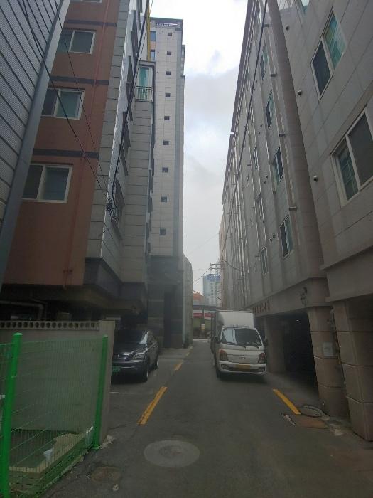 부산광역시 부산진구 가야대로755번길 64-3, 7층701호 (부전동,라비앙빌)구) 부산광역시 부산진구 부전동 408-24 도시형생활주택 경매 사진 3