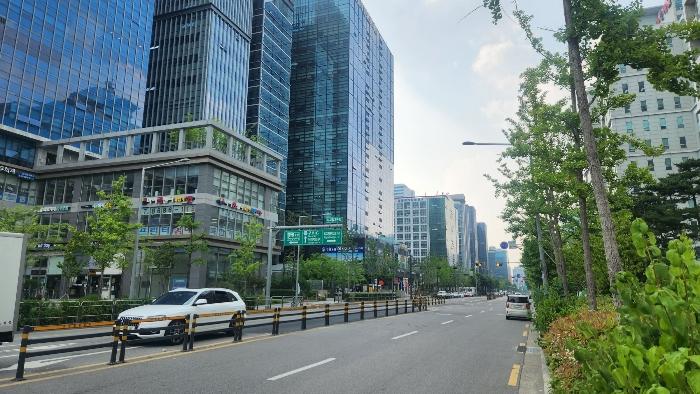 서울특별시 금천구 가산디지털2로 95, 제9층 제910호 (가산동, 케이엠타워)구) 서울특별시 금천구 가산동 550-7 아파트형공장 경매 사진 2