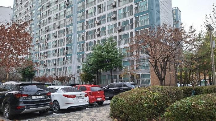 충청남도 당진시 송악읍 신복운로3길 28, 204동 1층102호 (신성미소지움2단지아파트)구) 충청남도 당진시 송악읍 복운리 1629-2 아파트 경매 사진 1