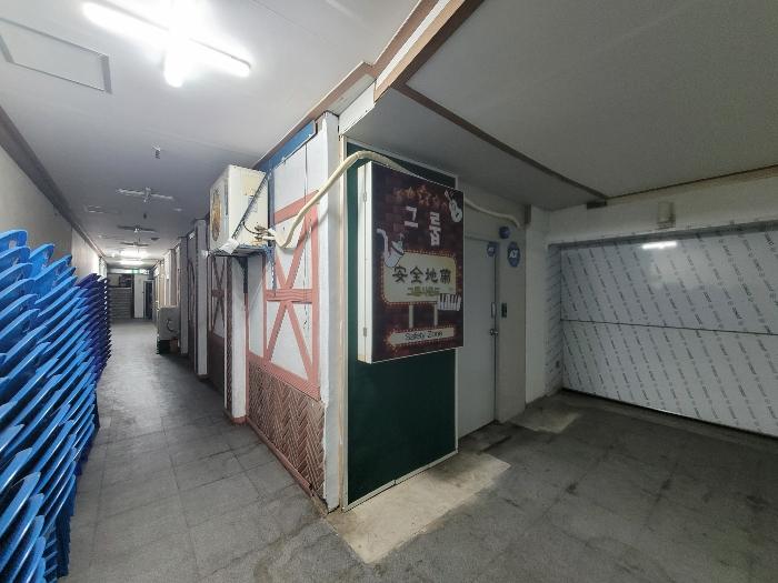경상남도 창원시 성산구 중앙대로83번길 13, 지하층19호 (중앙동,삼일상가)구) 경상남도 창원시 성산구 중앙동 98-1 근린상가 경매 사진 2