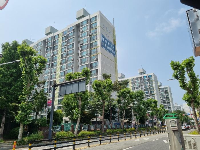 대전광역시 서구 월평동로 45, 105동 14층1404호 (월평동,진달래아파트)구) 대전광역시 서구 월평동 312-1 아파트 경매 사진 1