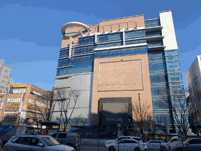 경기도 성남시 중원구 성남대로 1136, 3층3031호 (성남동,니즈몰)구) 경기도 성남시 중원구 성남동 3499 근린상가 경매 사진 1