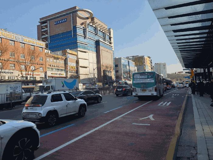경기도 성남시 중원구 성남대로 1136, 3층3031호 (성남동,니즈몰)구) 경기도 성남시 중원구 성남동 3499 근린상가 경매 사진 3