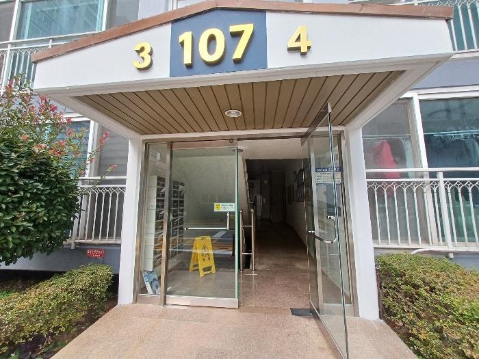 경상남도 사천시 용현면 죽천강길 56, 107동 9층904호 (동강아뜨리에)구) 경상남도 사천시 용현면 신복리 7-1 아파트 경매 사진 3