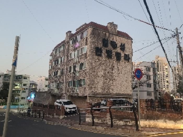 경상남도 거제시 장평3로5길 38, 5층505호 (장평동,거제일성한빛빌라)구) 경상남도 거제시 장평동 726-4 다세대(빌라) 경매 사진 2