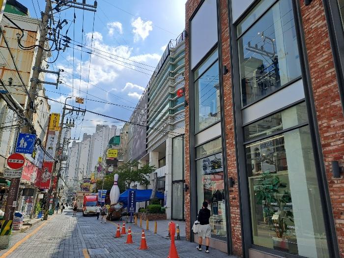 부산광역시 금정구 장전로12번길 55, 2층2040호 (장전동,라퓨타아일랜드)구) 부산광역시 금정구 장전동 292-4 근린상가 경매 사진 1