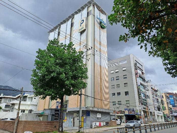 부산광역시 금정구 장전로12번길 55, 2층2040호 (장전동,라퓨타아일랜드)구) 부산광역시 금정구 장전동 292-4 근린상가 경매 사진 3