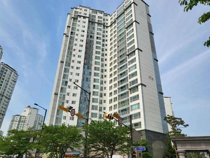 경기도 고양시 일산서구 하이파크3로 111, 206동 25층2505호 (덕이동,하이파크시티 일산파밀리에2단지)구) 경기도 고양시 일산서구 덕이동 1529 아파트 경매 사진 1